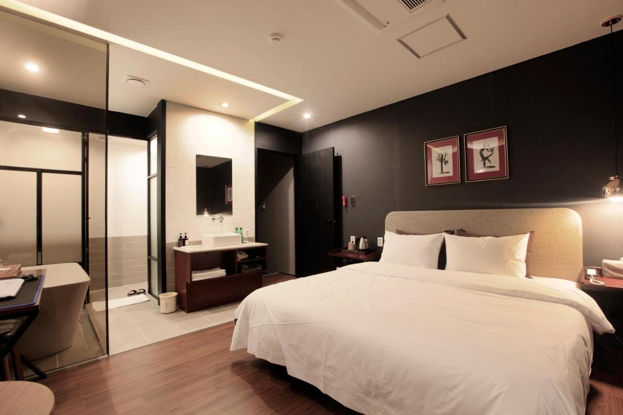 Brown-Dot Hotel Yangjeong ปูซาน ภายนอก รูปภาพ