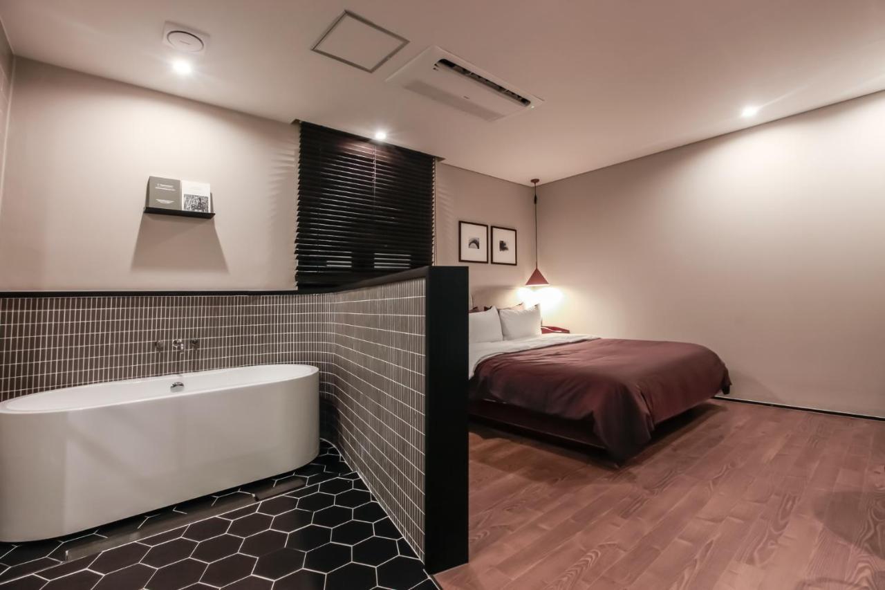 Brown-Dot Hotel Yangjeong ปูซาน ภายนอก รูปภาพ